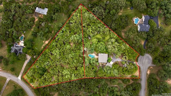 7 Mcinnis Ct, House other with 3 bedrooms, 3 bathrooms and null parking in Bulverde TX | Image 35