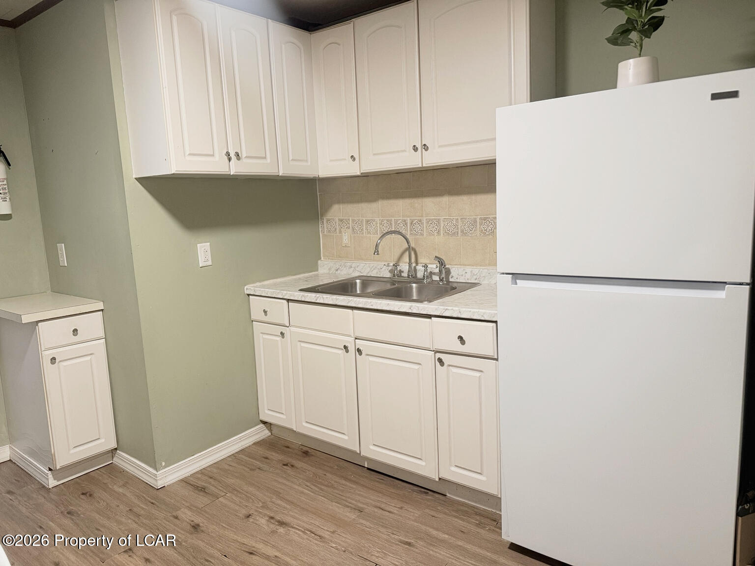 Residential Lease in Mount Carmel 4