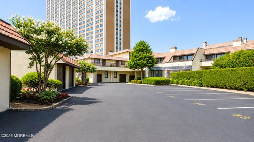 53-300 Gorge Rd, Cliffside Park, NJ, 07010-2759 | Card Image