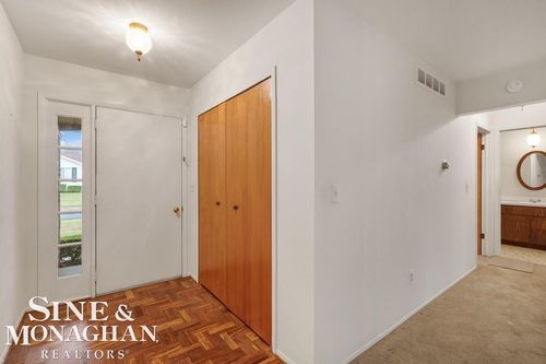 22727 Shoreview Ct, Saint Clair Shores, MI, 48082-2493 | Card Image