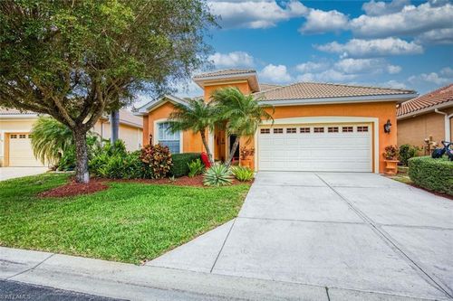 9710 Las Casas Dr, FORT MYERS, FL, 33919-8411 | Card Image