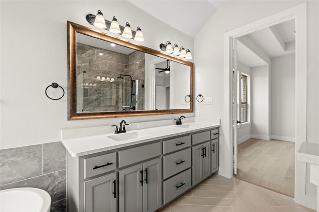 35. 160 Waterview - Bath (4) | Image 16