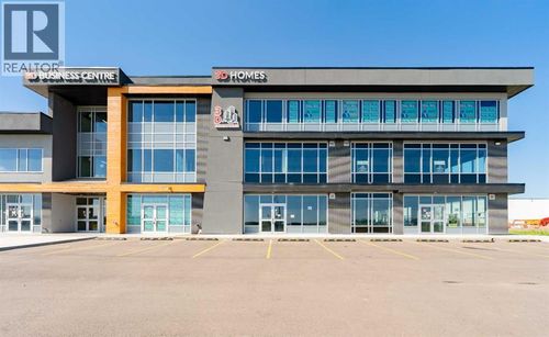 105-4070 108 Ave Ne, Calgary, AB, T3N2G2 | Card Image
