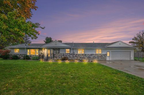 236 Jeffrey St, Cedar Springs, MI, 49319-9506 | Card Image