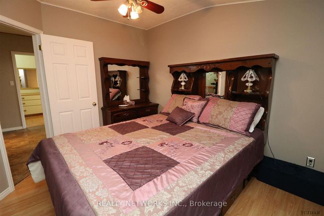 662 Edward Ave, House other with 2 bedrooms, 1 bathrooms and 2 parking in Holtyre ON | Image 15