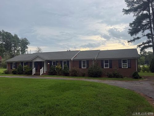 309 Old Plank Rd, Kenbridge, VA, 23944-3524 | Card Image