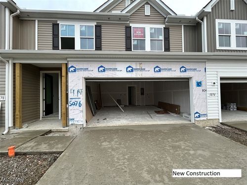 5076 Shepherds Gln, Willoughby, OH, 44094-3385 | Card Image