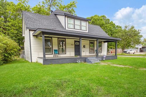 721 Maple St, Bonham, TX, 75418-3543 | Card Image