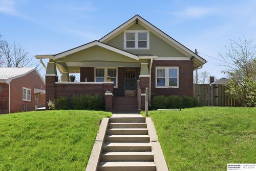 3925 Castelar St, Omaha, NE, 68105-3019 | Card Image