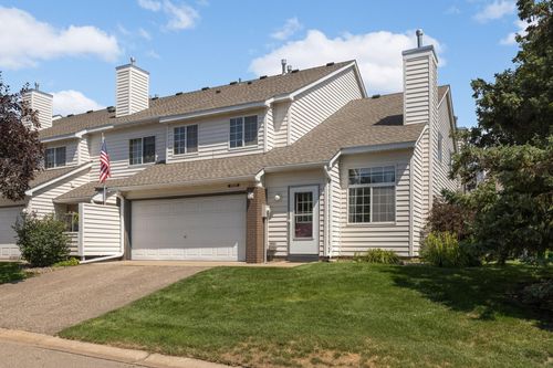 12830 Echo Ln, Apple Valley, MN, 55124-8678 | Card Image
