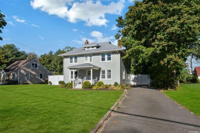 18955 Main Road, House other with 3 bedrooms, 2 bathrooms and null parking in Mattituck NY | Image 1