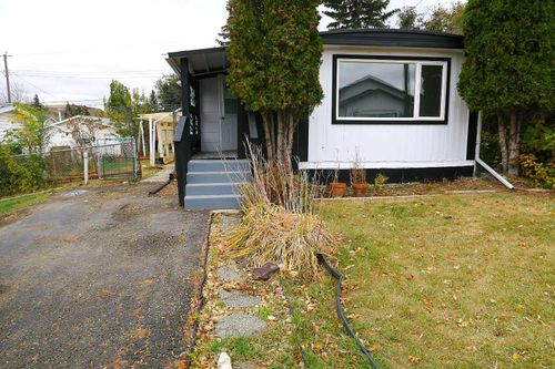 205 14 St Nw, Drumheller, AB, T0J0Y1 | Card Image