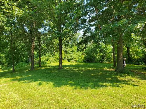 000 Hug Cemetery Rd, Pocahontas, IL, 62275 | Card Image