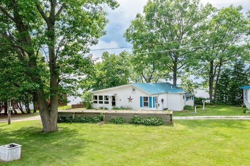 158 Lakewood Drive, Swanton, VT, 05488 | Card Image