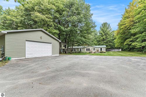 19230 Fowler Rd, Lake Ann, MI, 49650-9554 | Card Image