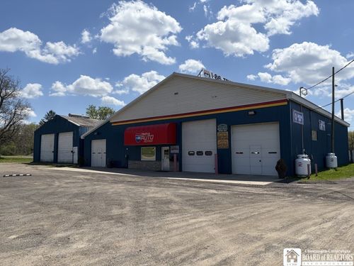 1739 Lindquist Dr, Falconer, NY, 14733-9712 | Card Image