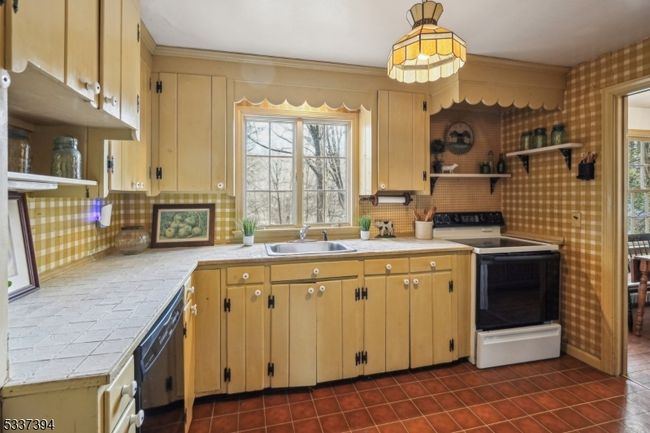 17 E Main St, House other with 4 bedrooms, 2 bathrooms and null parking in Mendham Twp NJ | Image 17