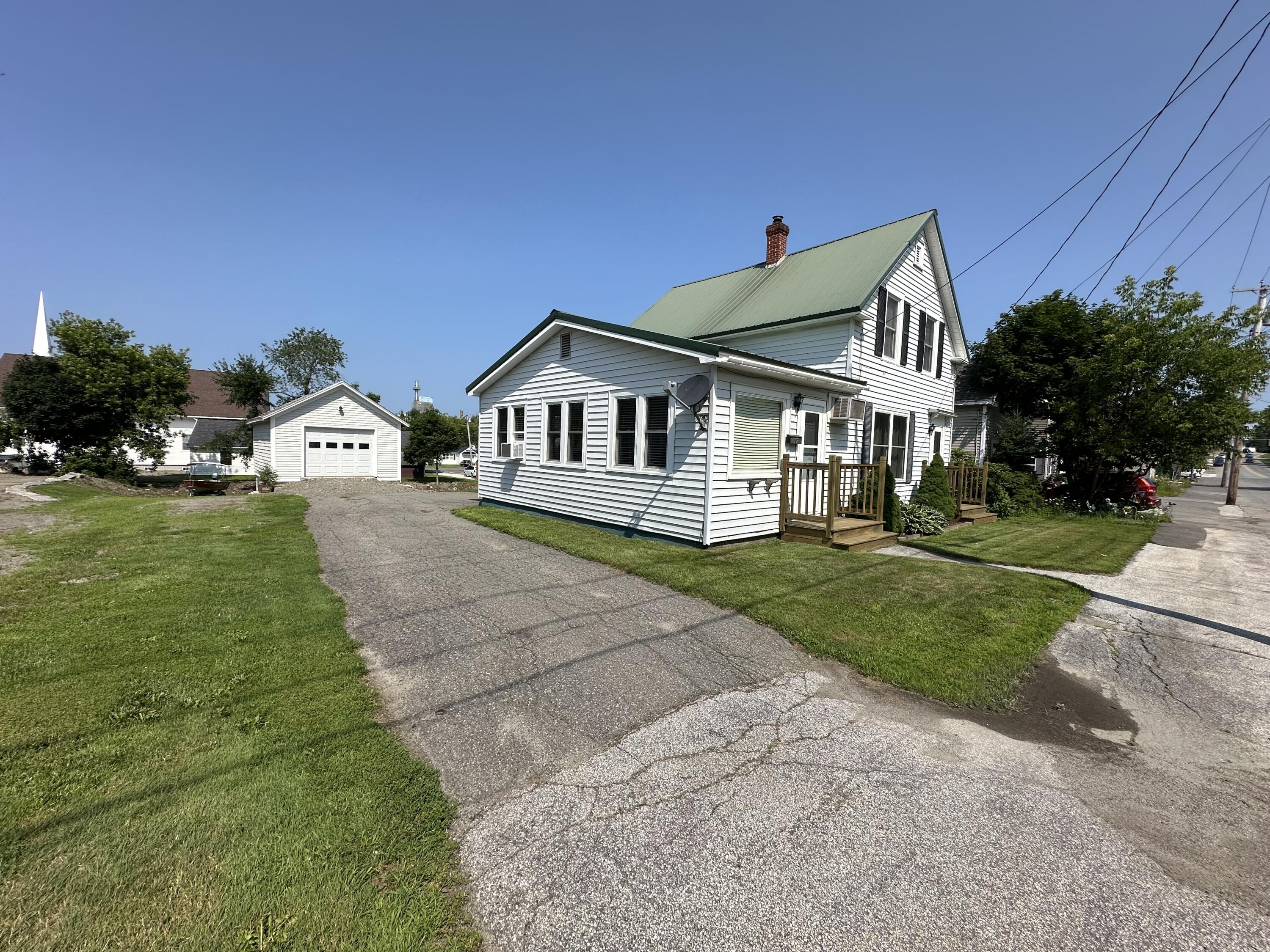 Main St, Lincoln, ME 04457