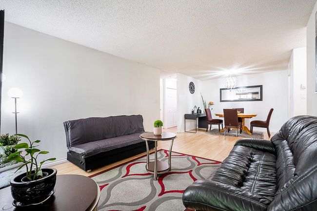 205 - 10662 151 A Street, Condo with 2 bedrooms, 1 bathrooms and 1 parking in Surrey BC | Image 3