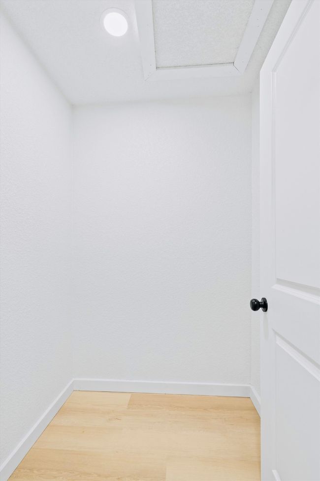 504 N Main St, House other with 4 bedrooms, 3 bathrooms and null parking in Mcgregor TX | Image 23