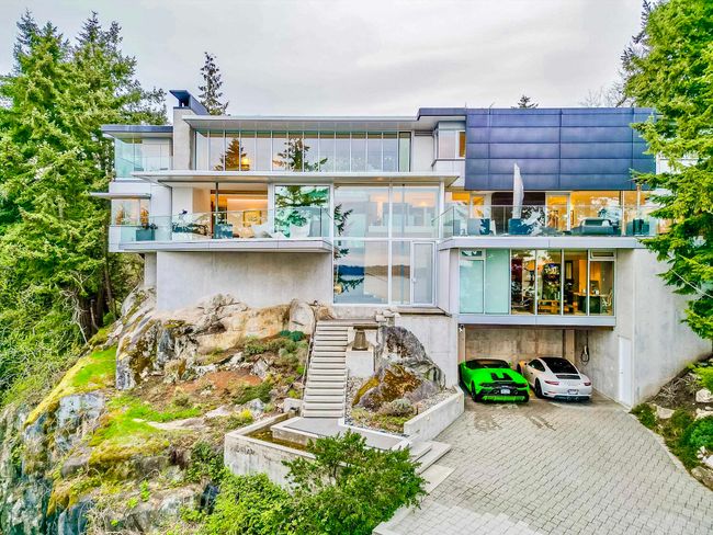 4249a Rockbank Place, House other with 3 bedrooms, 4 bathrooms and 4 parking in West Vancouver BC | Image 38