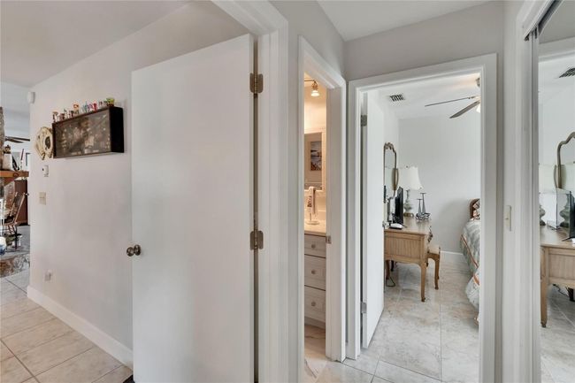 6530 Manila Palm Way, House other with 4 bedrooms, 2 bathrooms and null parking in APOLLO BEACH FL | Image 26