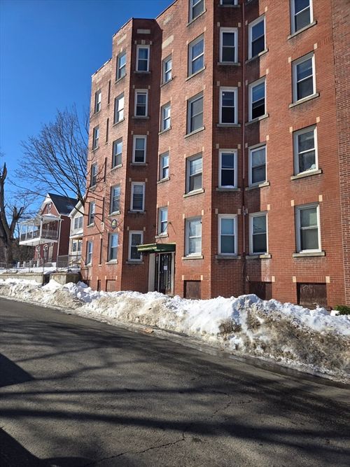 apt-3l-263 Elm St, Holyoke, MA, 01040-4216 | Card Image