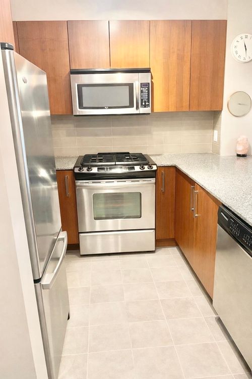314-5889 Irmin St, Burnaby, BC, V5J0C1 | Card Image