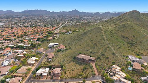 34-2707 E Gelding Dr, Phoenix, AZ, 85032-4977 | Card Image