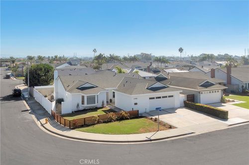 21032 Shepherd Ln, Huntington Beach, CA, 92646-7045 | Card Image