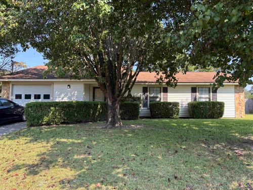 409 Fieldstone Rd, Warner Robins, GA, 31093-1433 | Card Image