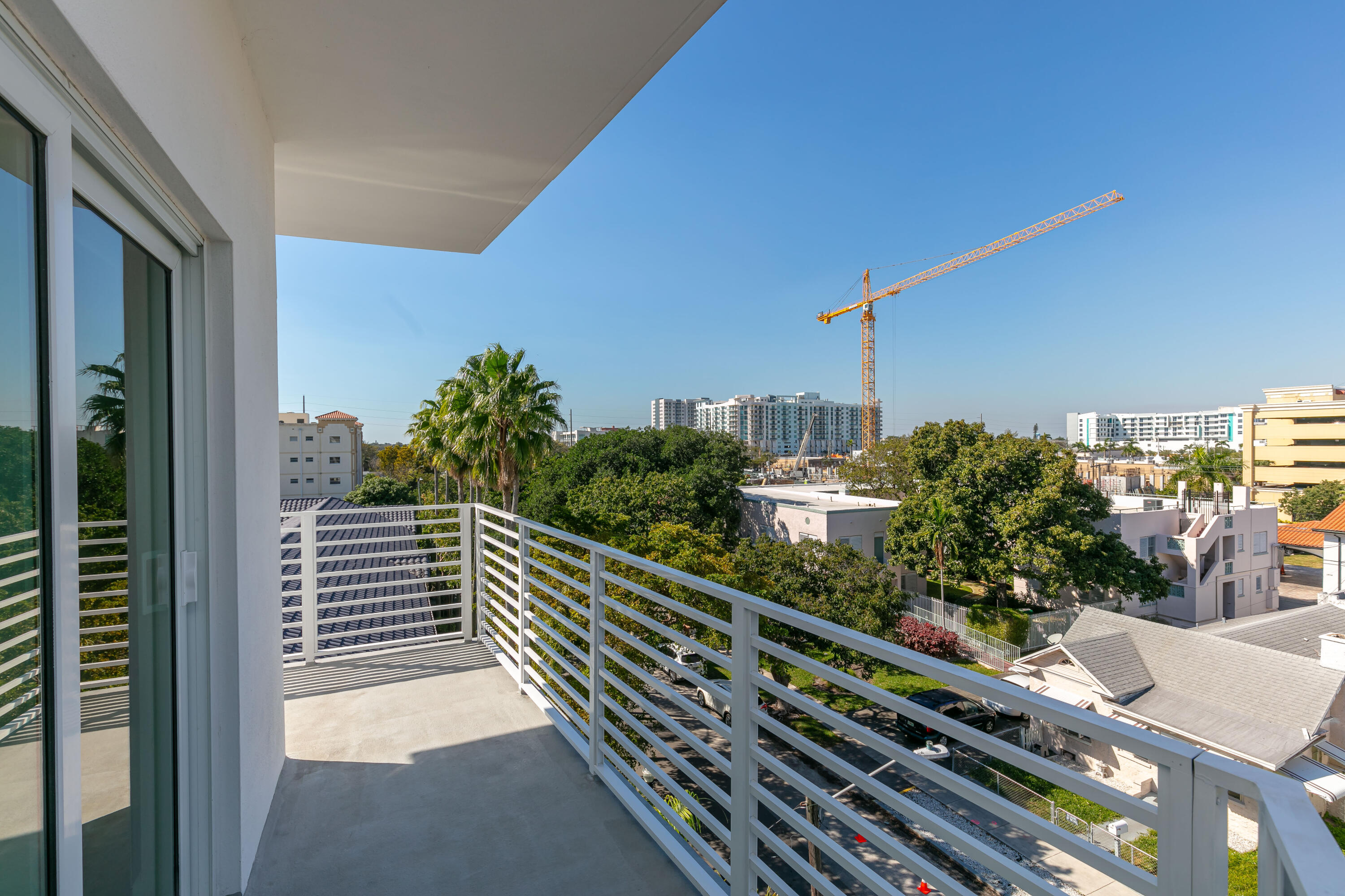 Residential in Hollywood 4