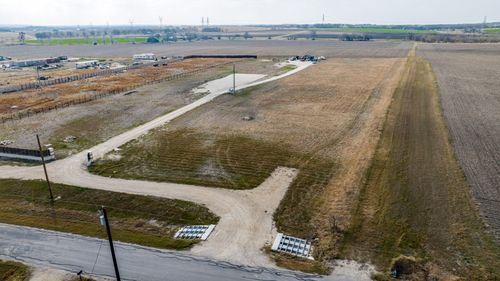 709 County Road 333, Granger, TX, 76530-5193 | Card Image