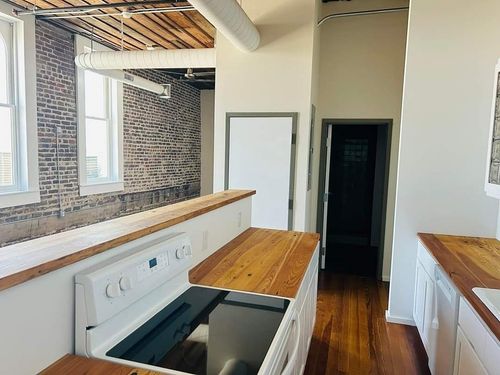 unit-204-201 E Chambers St, Cleburne, TX, 76031-5634 | Card Image