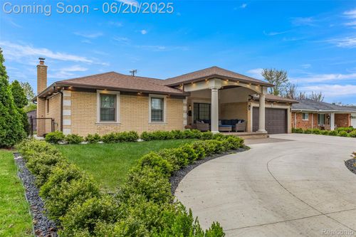 2051 N Gulley Rd, Dearborn Heights, MI, 48127-3439 | Card Image