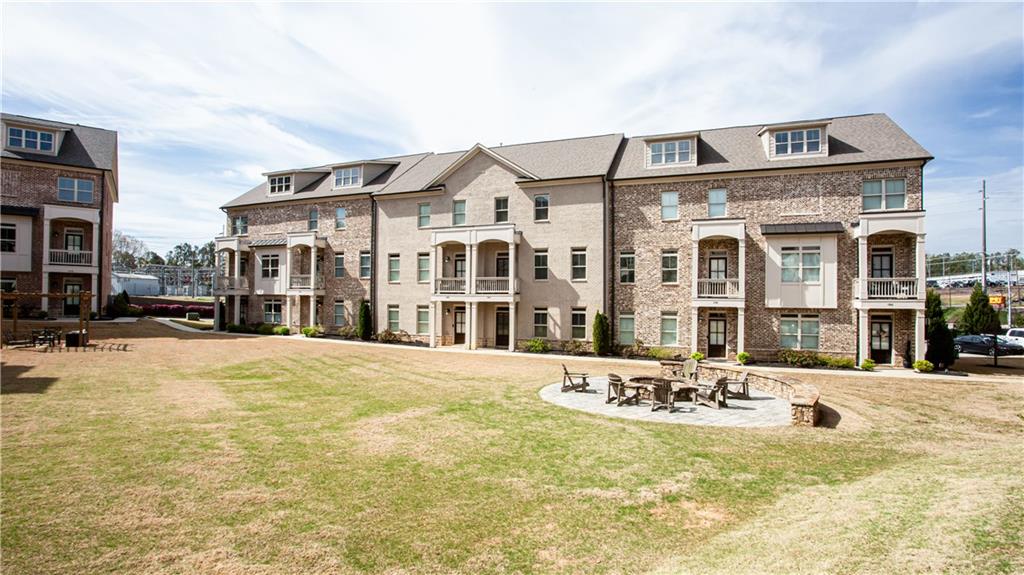 Stone Castle Cir, Smyrna, GA 30080