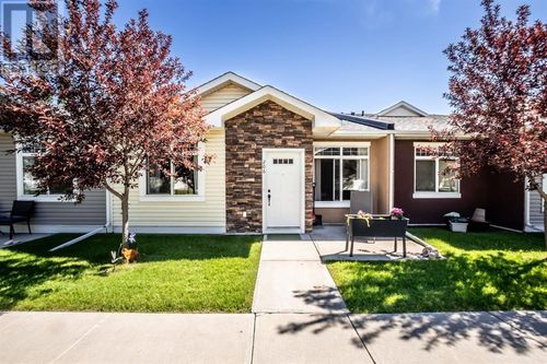 206 Sunvale Cres Ne, High River, AB, T1V0E8 | Card Image