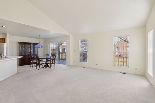 unit-d-76 Ione Dr, South Elgin, IL, 60177-2951 | Card Image