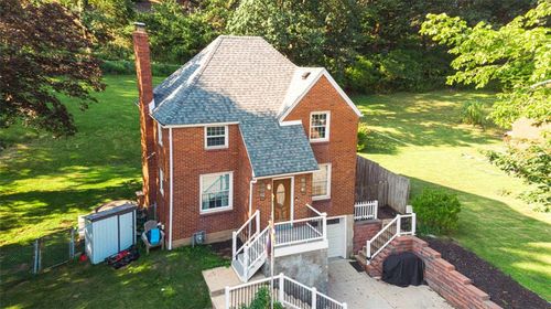 216 Siebert Rd, Pittsburgh, PA, 15237-3739 | Card Image
