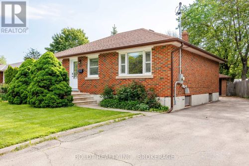 unit2-127 Louth Street, St. Catharines (Rykert/Vansickle), ON, L2S2T8 | Card Image
