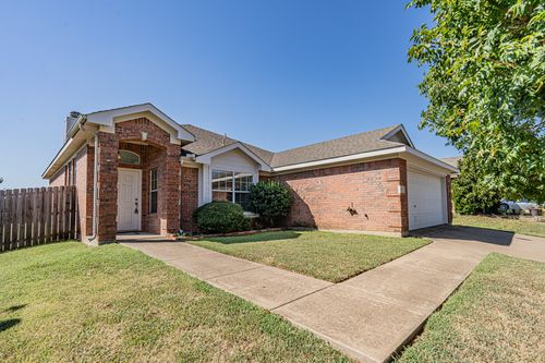 3929 Winter Springs Dr, Fort Worth, TX, 76123-3408 | Card Image