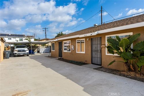 825 S Shelton St, Santa Ana, CA, 92703-3845 | Card Image