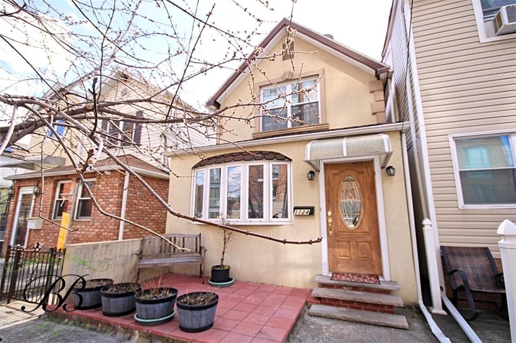 Banner Ave, Brooklyn, NY 11235