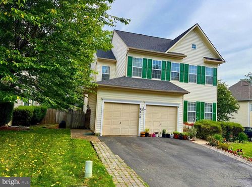 9218 Greenshire Dr, MANASSAS PARK, VA, 20111-3034 | Card Image