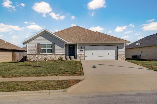 5601 W Pecan St, Springfield, MO, 65802-7847 | Card Image