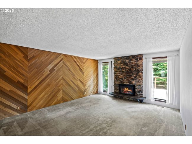 Living Room | Image 6