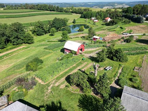 2470 Windy Hill Rd, Wellsburg, WV, 26070-2944 | Card Image