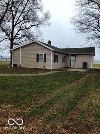 12600w cord550 s S County Road 550 S Avenue S, Home with 3 bedrooms, 1 bathrooms and null parking in Daleville IN | Image 2