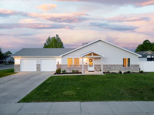 580 2400, Vernal, UT, 84078-8246 | Card Image