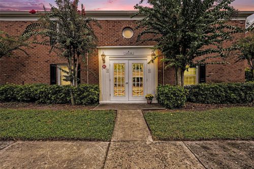 201-13725 Juniper Blossom Dr, TAMPA, FL, 33618-3448 | Card Image